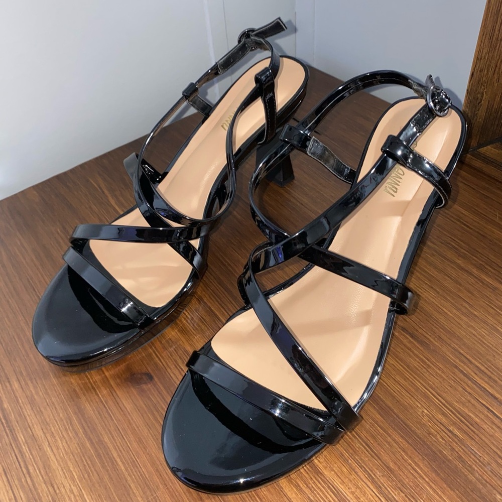 NEW! Women’s Size 7.5 Strappy Heels – Pizz Annu Gloss Black – Event Ready